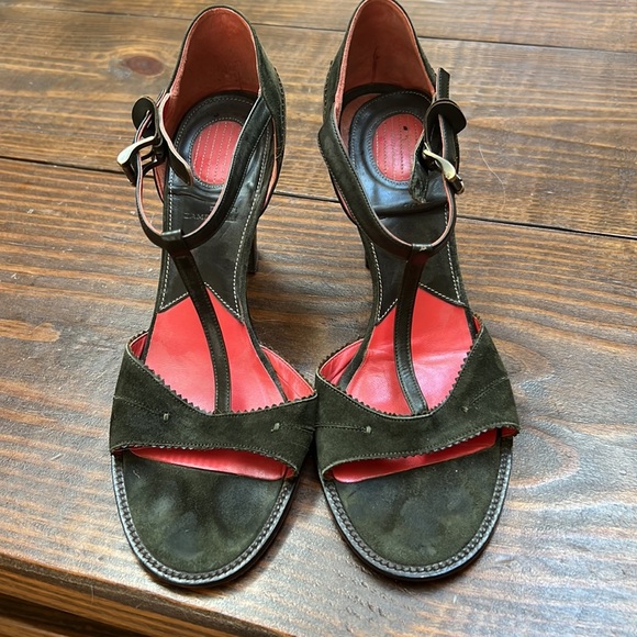 Sandals - Picture 2 of 5